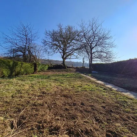 Prázdninový dům Gite Renove Au Calme Avec Jardin, Proche Sites Historiques De Et Commerces - Fr-1-585-78