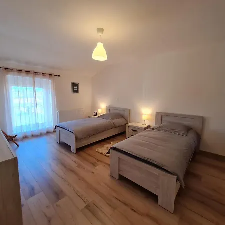 Hébergement de vacances Montmédy, 3 Pièces, 6 Personnes - Fr-1-585-78