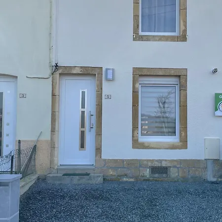 Montmédy, 3 Pièces, 6 Personnes - Fr-1-585-78 * Montmedy